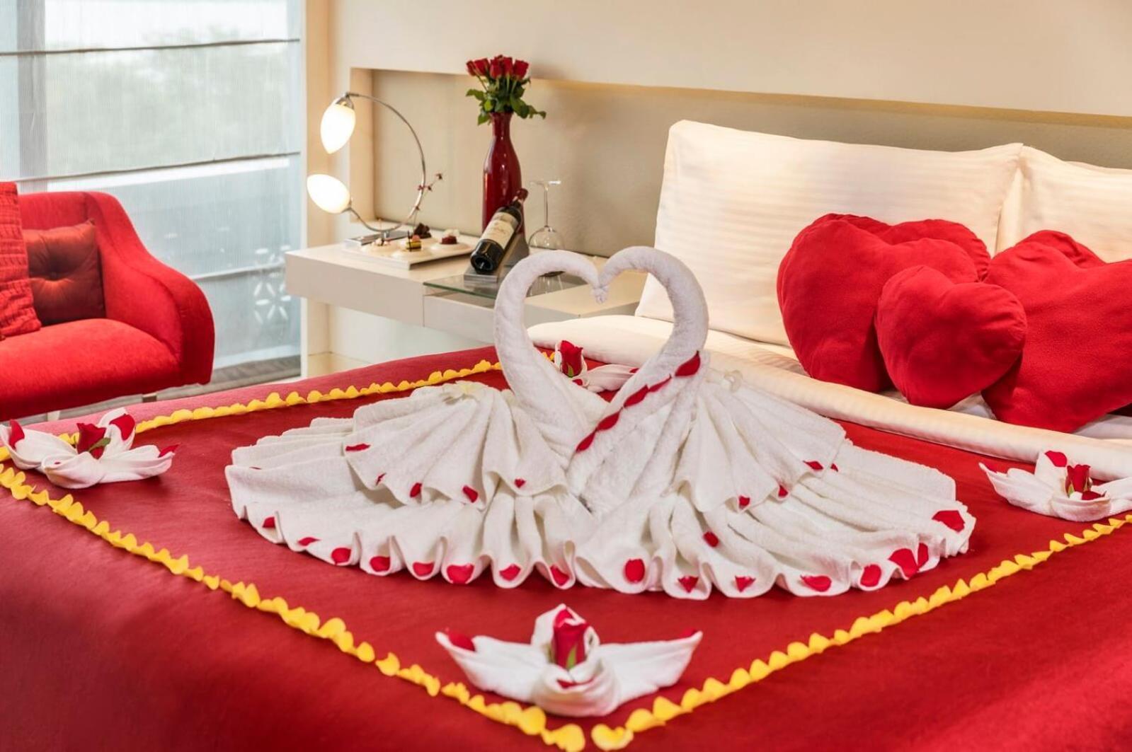 The Bellwood Suites Near Igi Airport Νέο Δελχί Εξωτερικό φωτογραφία
